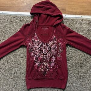 Maurices Woman S Maroon Hoodie Floral And Glitter Embroidery V-Neck Like New